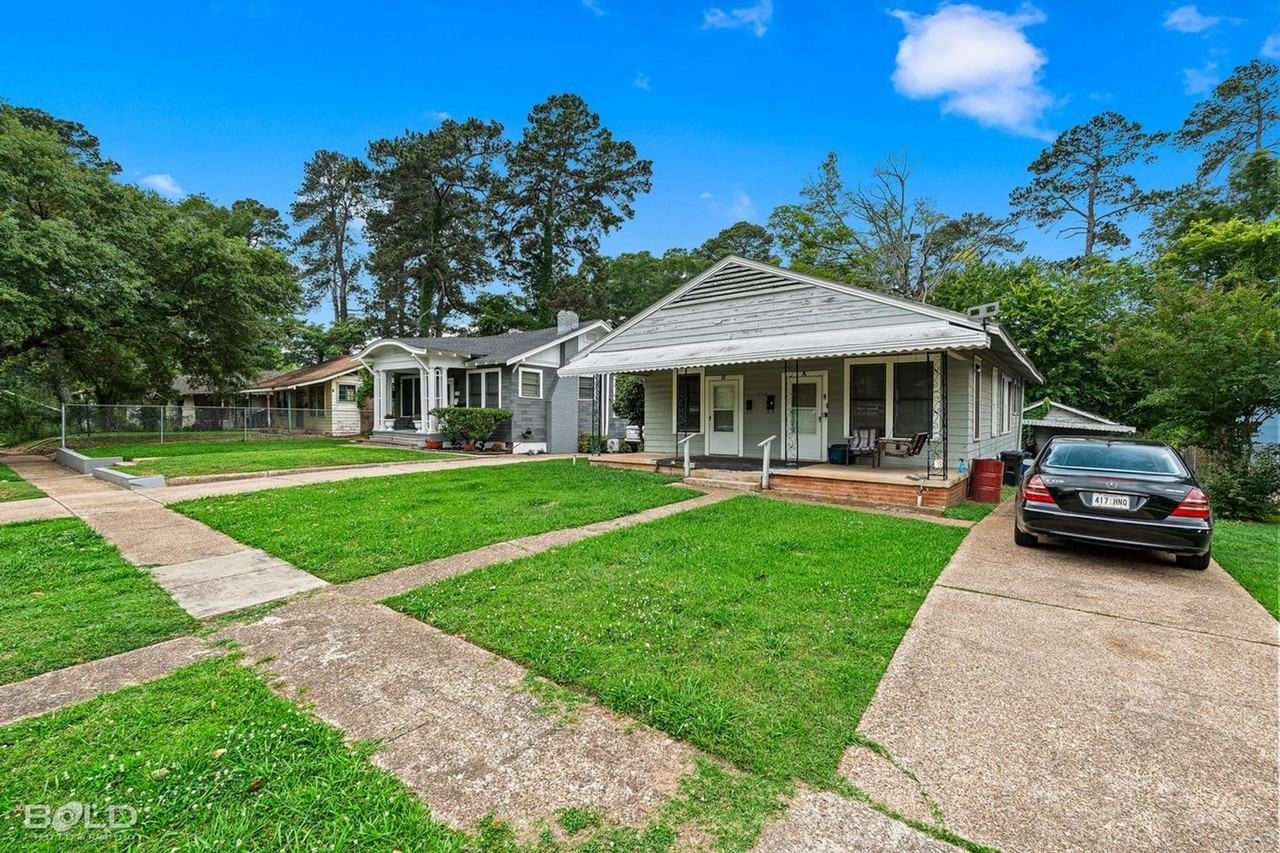 2310 Scovell Ct #B - Photo 2 of 10