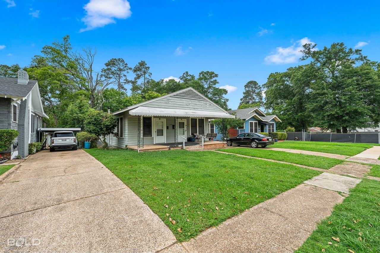 2310 Scovell Ct #B - Photo 3 of 10
