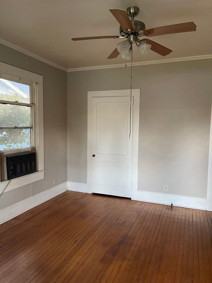 2310 Scovell Ct #B - Photo 5 of 10