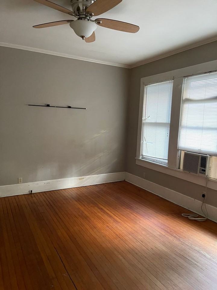 2310 Scovell Ct #B - Photo 6 of 10