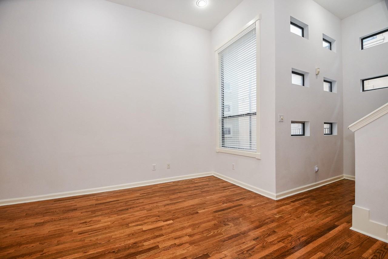 2431 Dorrington St #1 - Photo 4 of 23