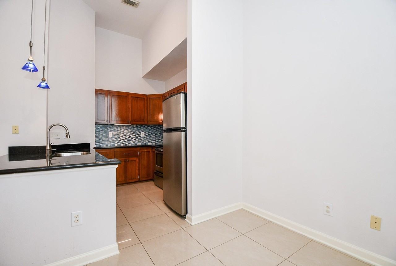 2431 Dorrington St #1 - Photo 6 of 23