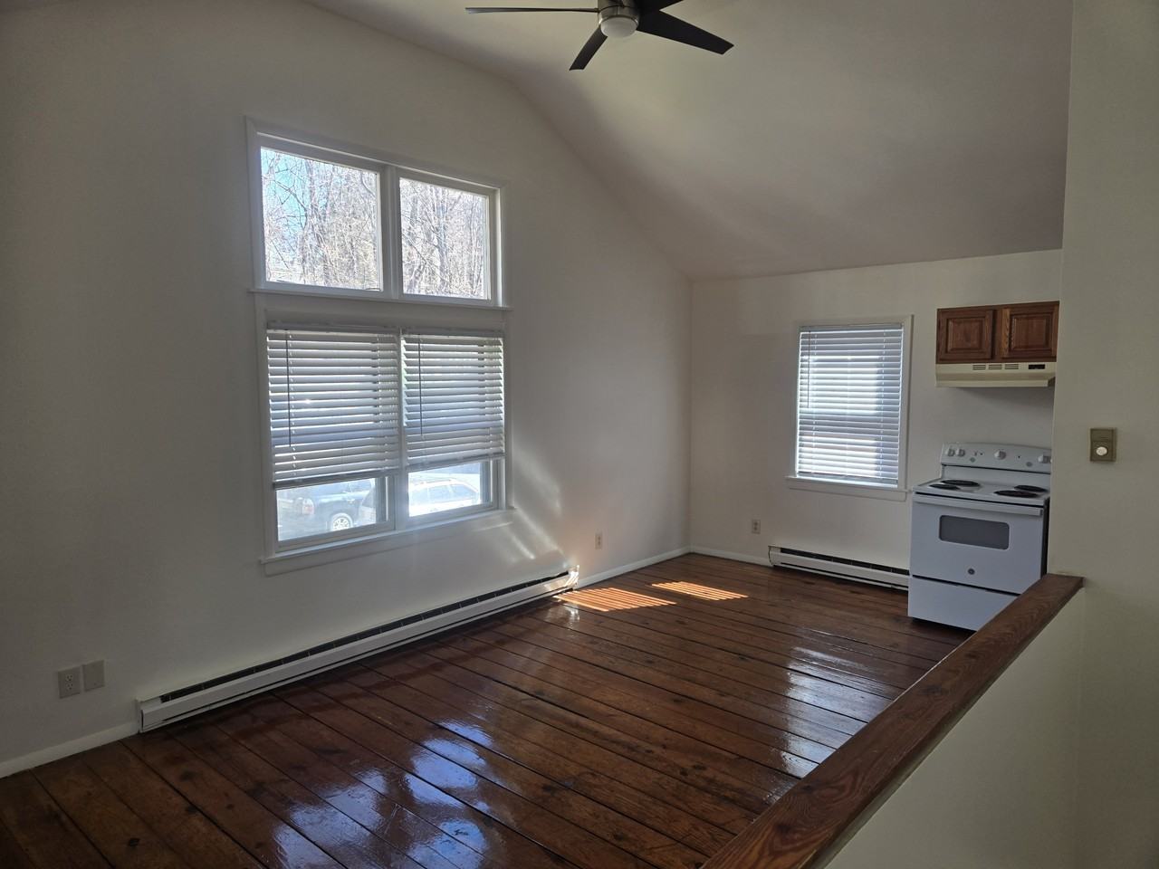 Suncrest Court - Photo 2 of 17