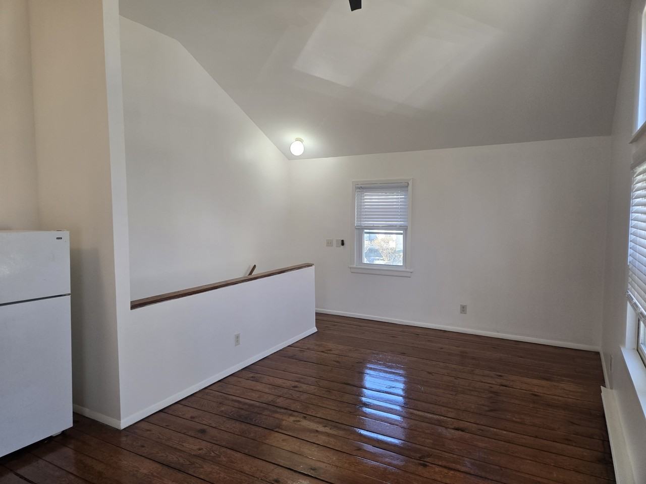 Suncrest Court - Photo 5 of 17