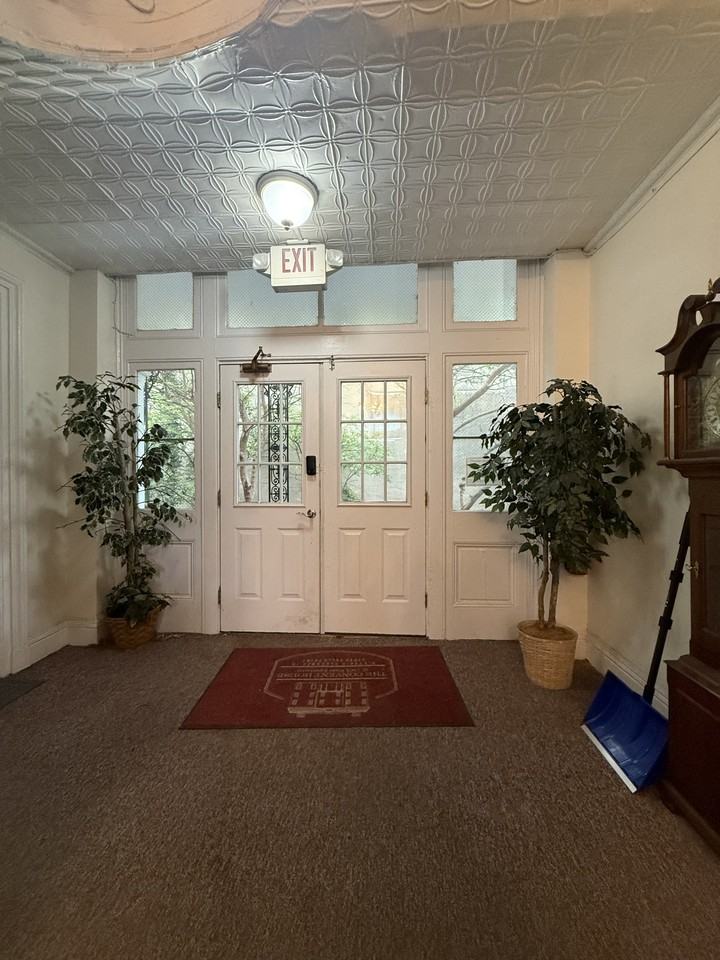 1901 East Lombard Street - Photo 3 of 50