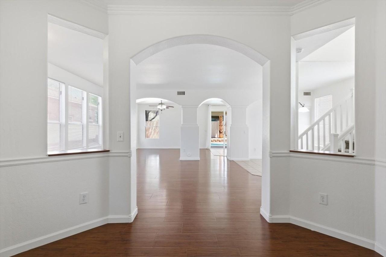 13448 W Berridge Ln - Photo 6 of 31