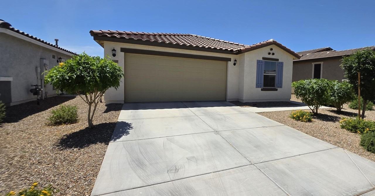 36489 W San Ildefanso Ave - Photo 2 of 24
