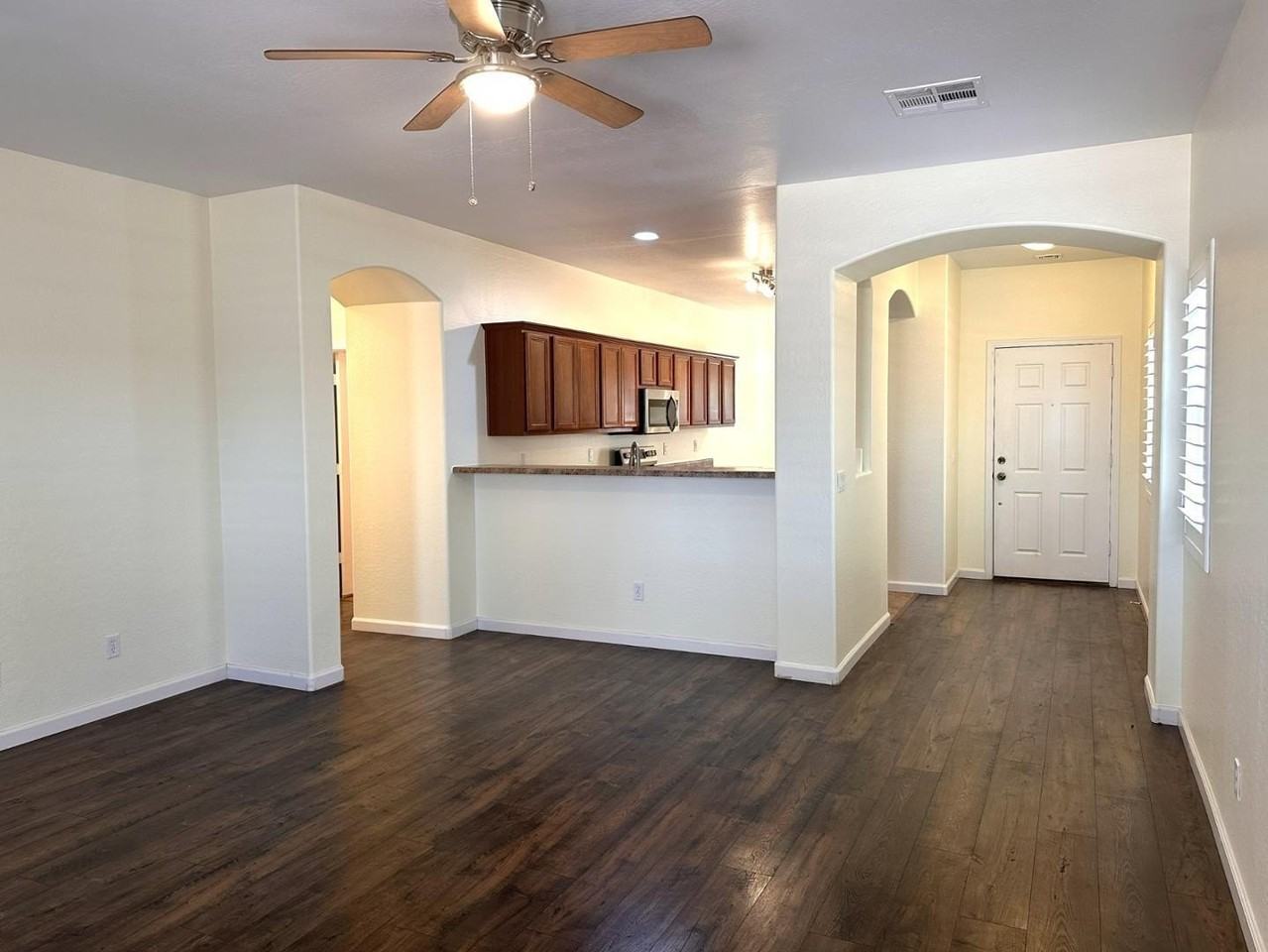 11642 W Mountain View Dr - Photo 4 of 23