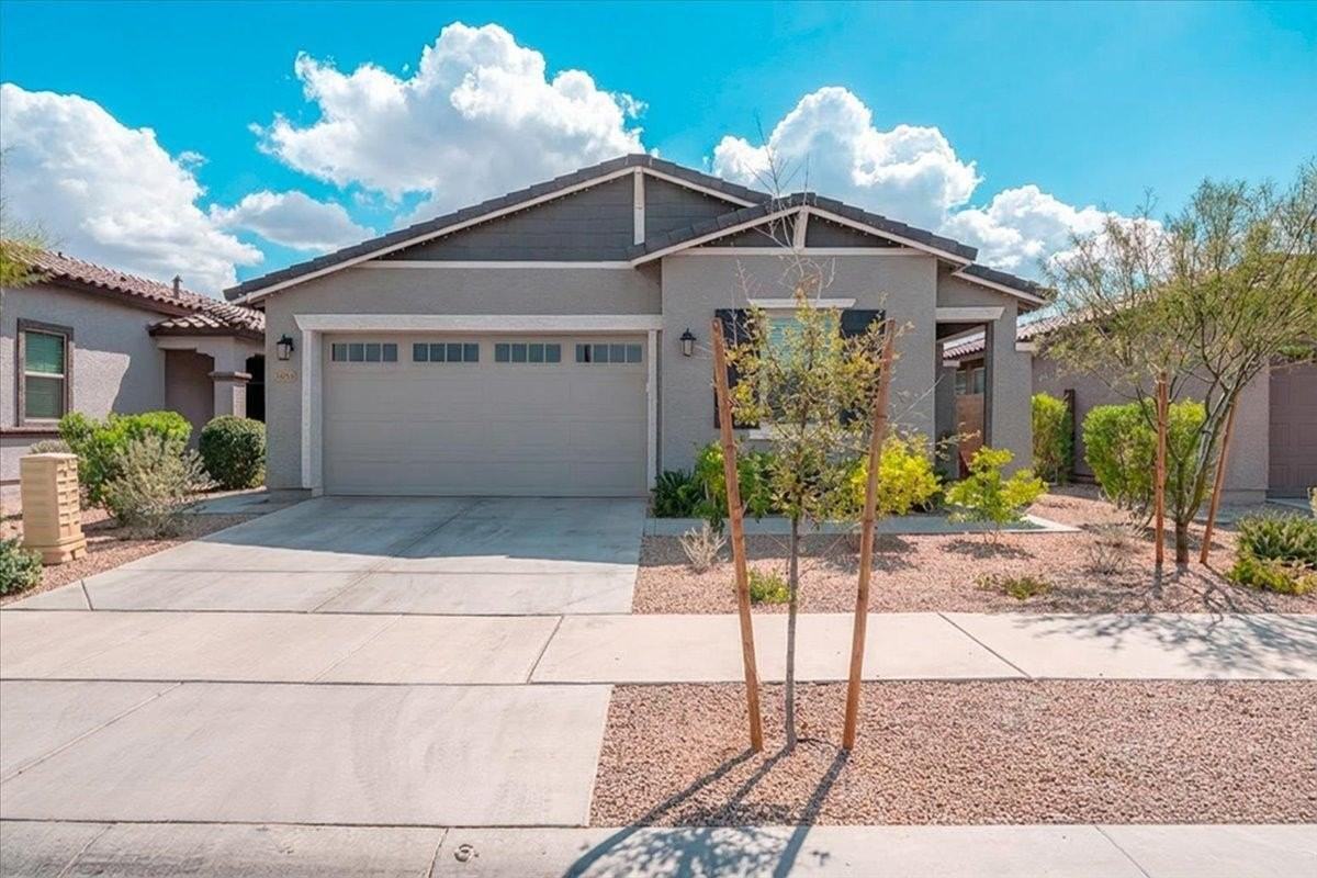 2053 W Lonesome Trl - Photo 2 of 28