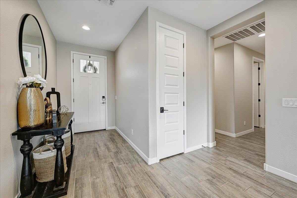 2053 W Lonesome Trl - Photo 7 of 28