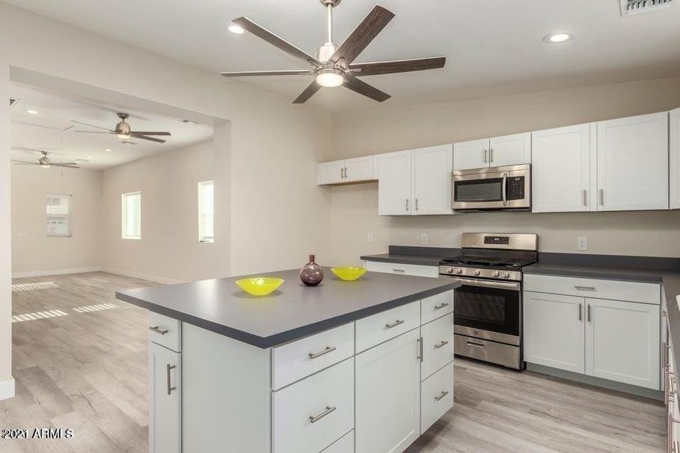 814 S 1st Ave - Photo 6 of 21