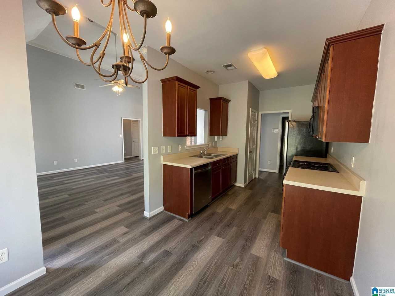 6034 Forest Lakes Cv - Photo 5 of 27
