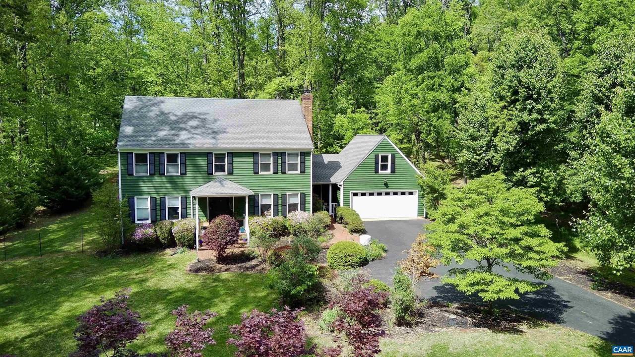 1888 Franklin Dr - Photo 2 of 40
