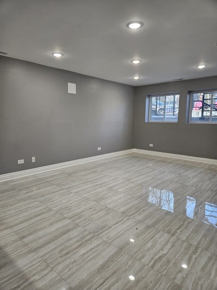 3617 S Honore St #B - Photo 4 of 7