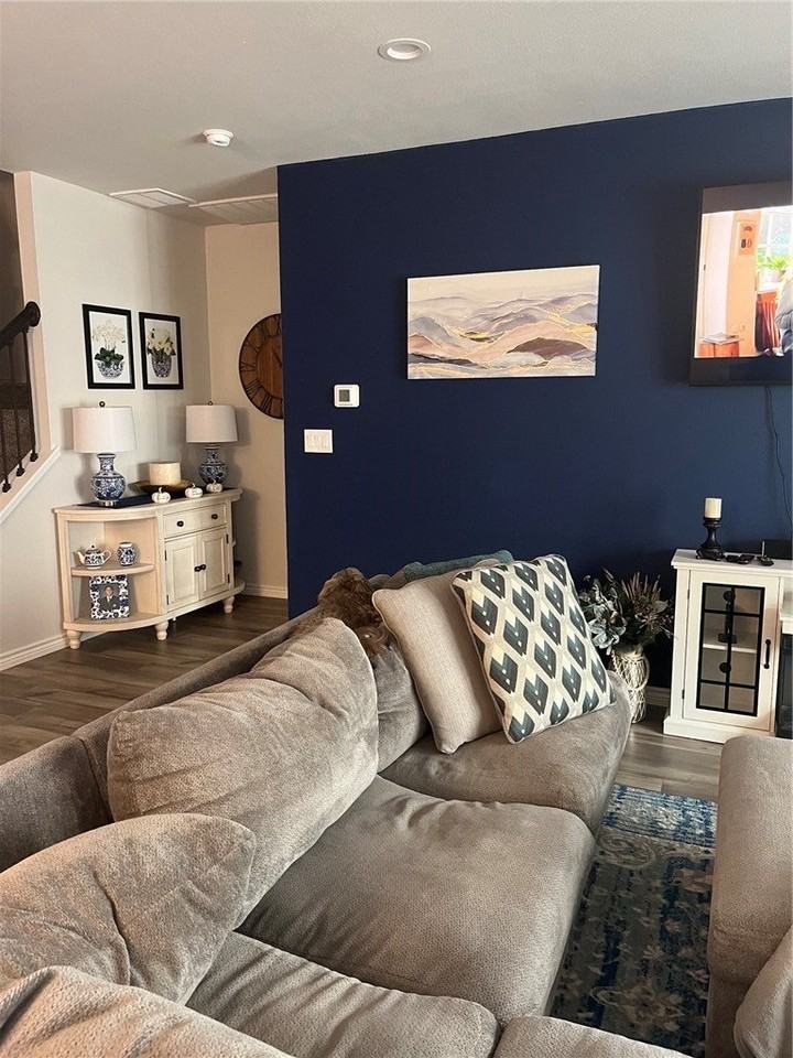 2769 Excelsior Blvd - Photo 4 of 10