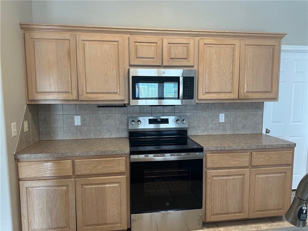 15505 Palmira Ave #B - Photo 2 of 20