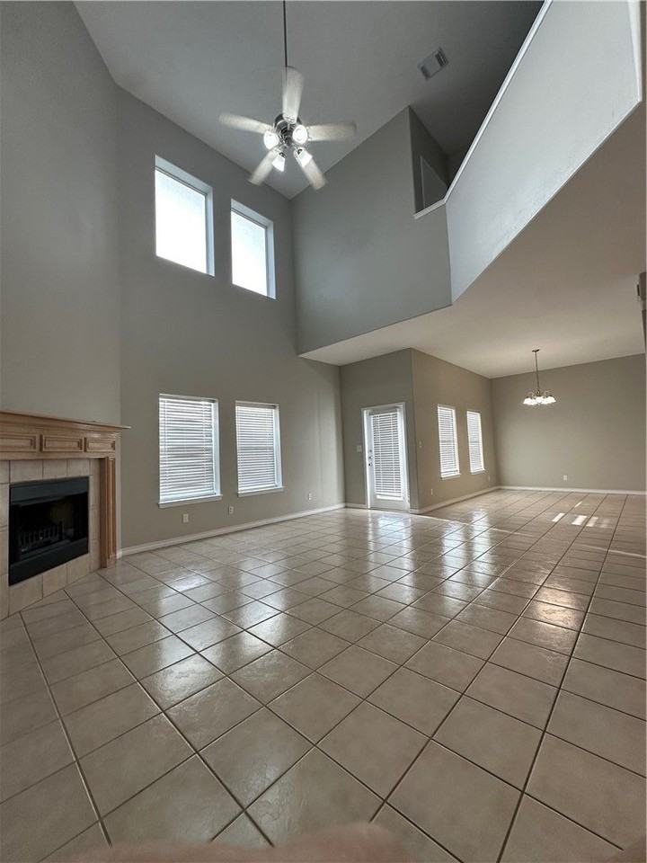 15505 Palmira Ave #B - Photo 6 of 20