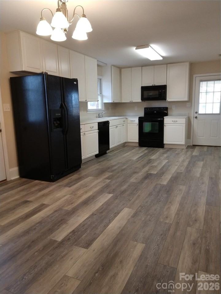 1459 Legion Rd - Photo 3 of 16