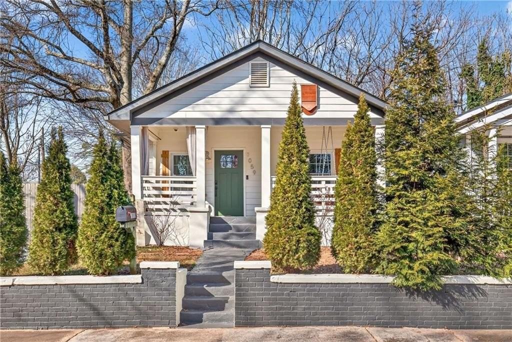 1059 Fortress Ave Sw - Photo 2 of 46
