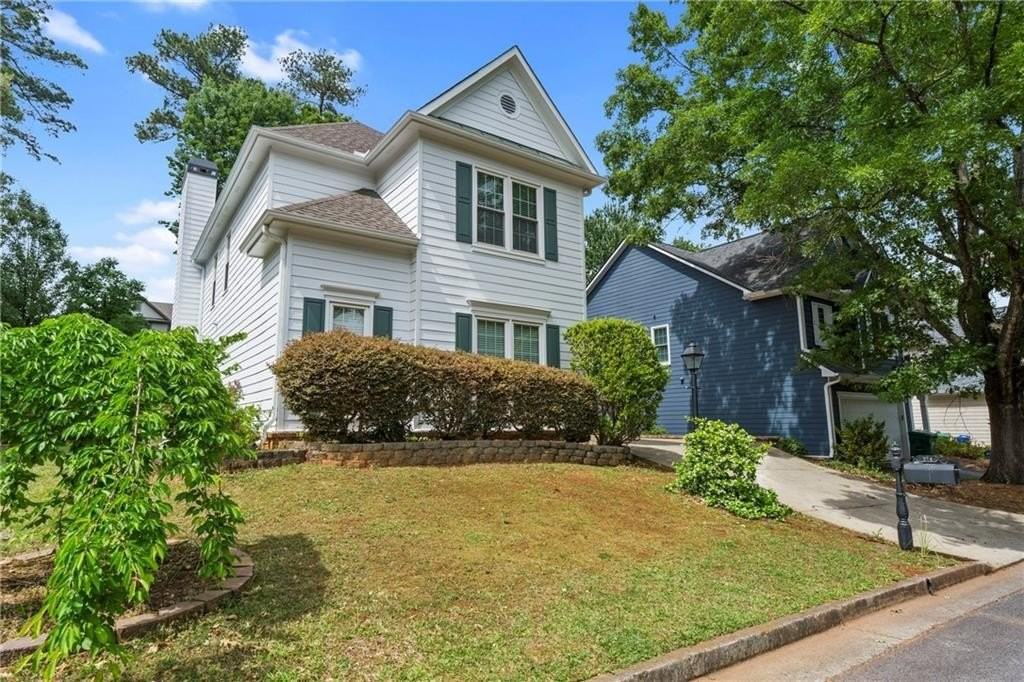 374 Ivy Glen Cir - Photo 2 of 50