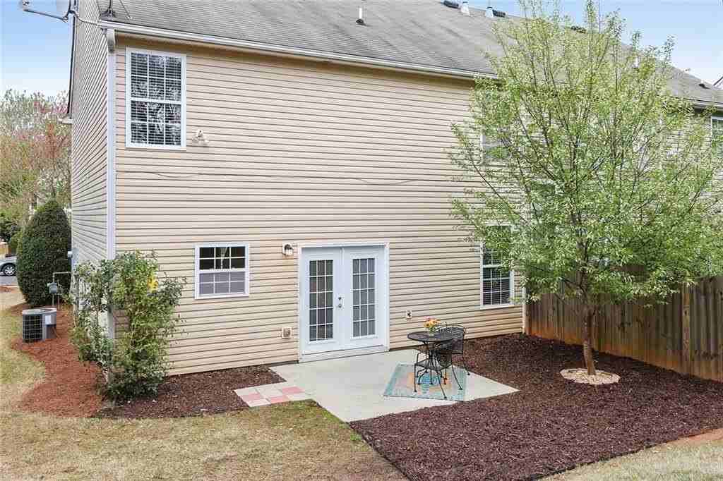 3705 Hutchinson Trace Dr - Photo 2 of 4