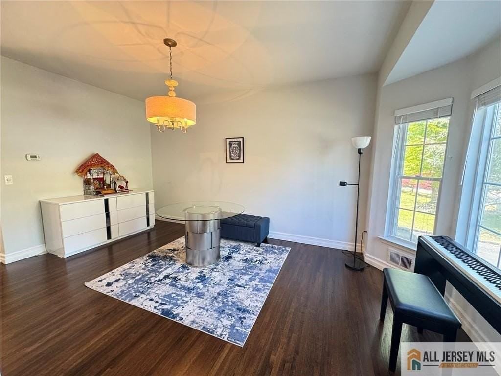 432 Jarrard St - Photo 7 of 40