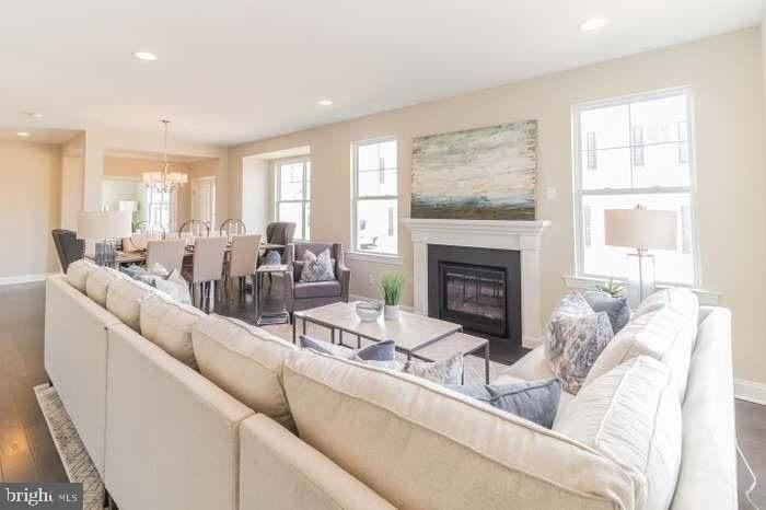 275 Hillstone Cir - Photo 4 of 17