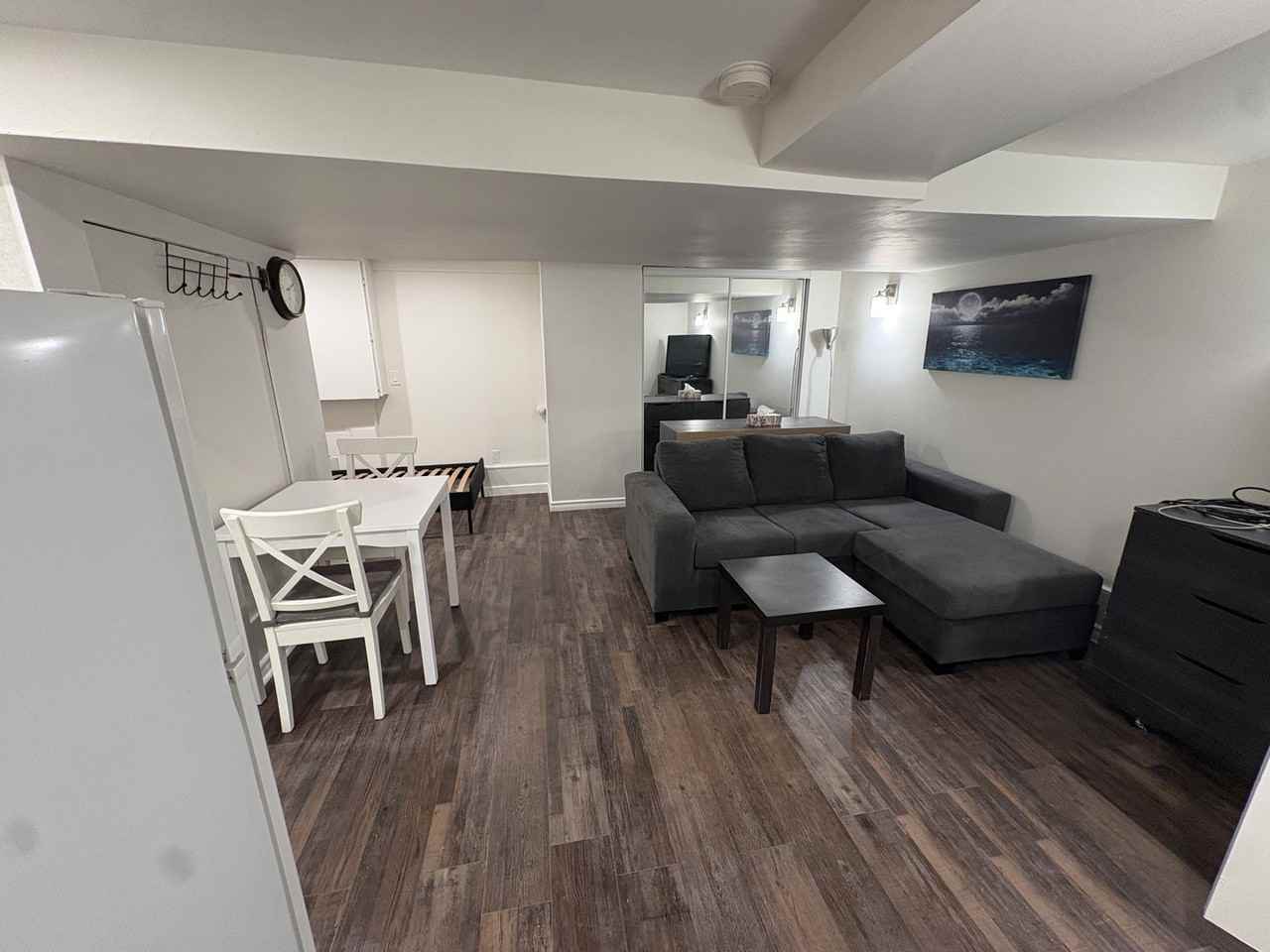 20 Marion St - Photo 2 of 18