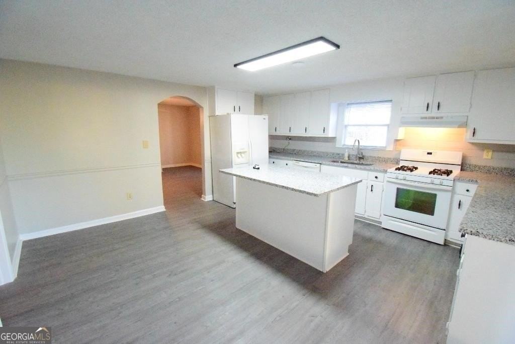 2625 Sharpsburg Mccullum Rd - Photo 3 of 42