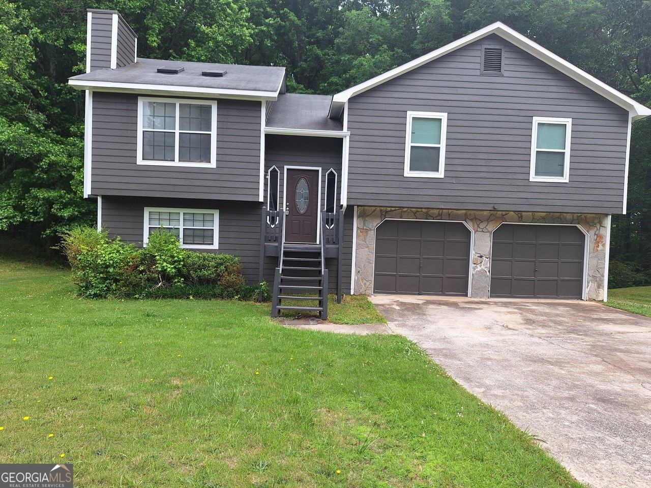 2555 Winding Creek Dr - Photo 2 of 24