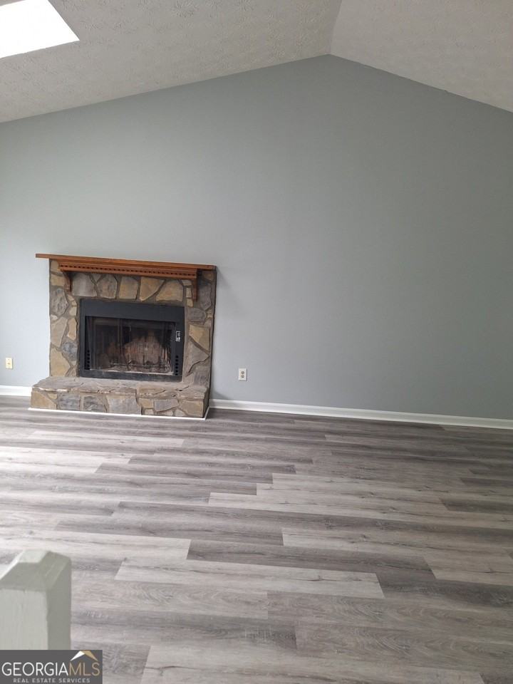 2555 Winding Creek Dr - Photo 6 of 24