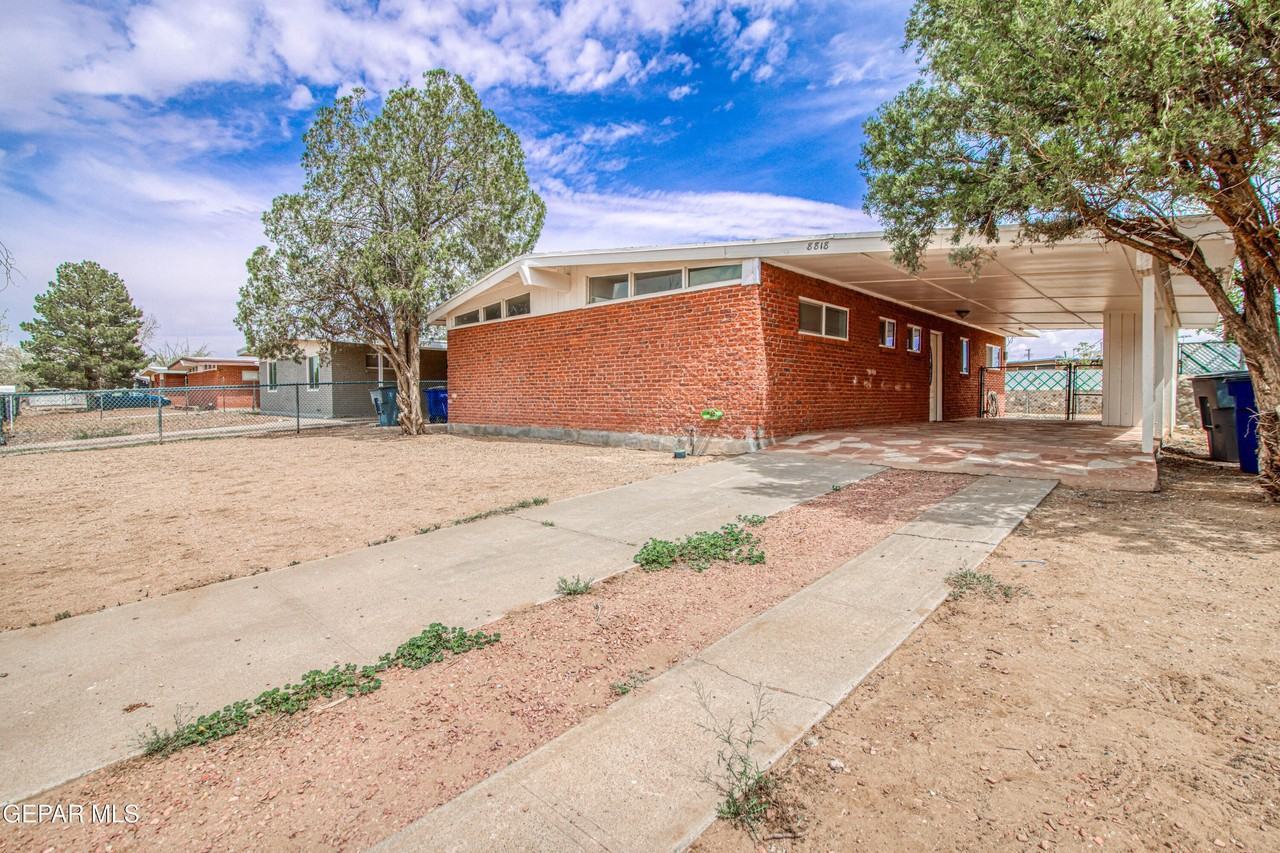 8818 Mount Elbert Dr