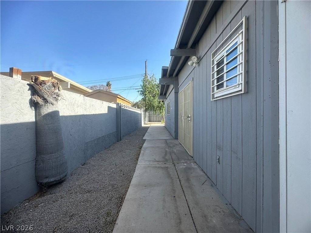 1314 E Saint Louis Ave #1314 - Photo 7 of 23