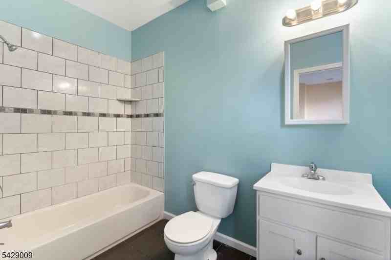 87 Columbia Ave #3 - Photo 2 of 9