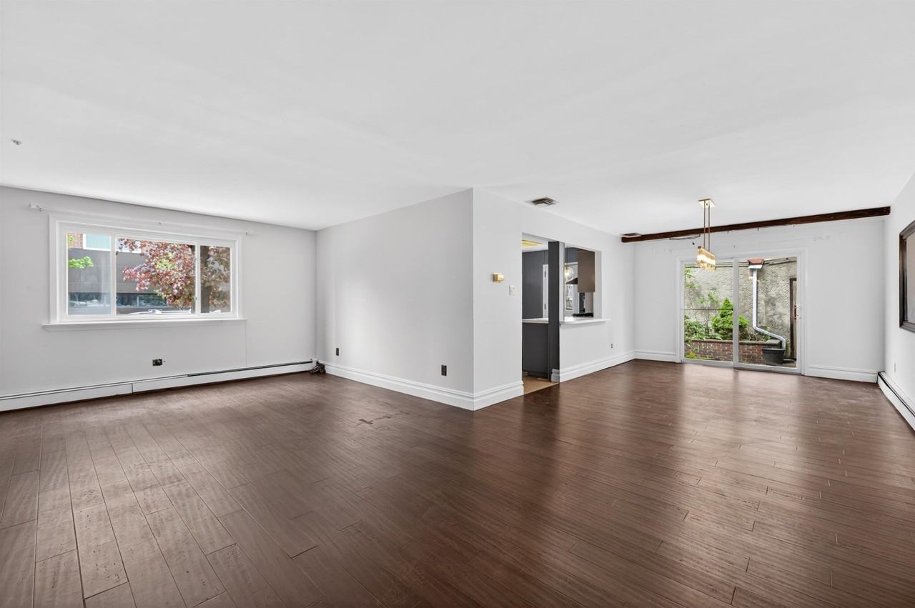 1001 New York Ave #1 - Photo 2 of 20
