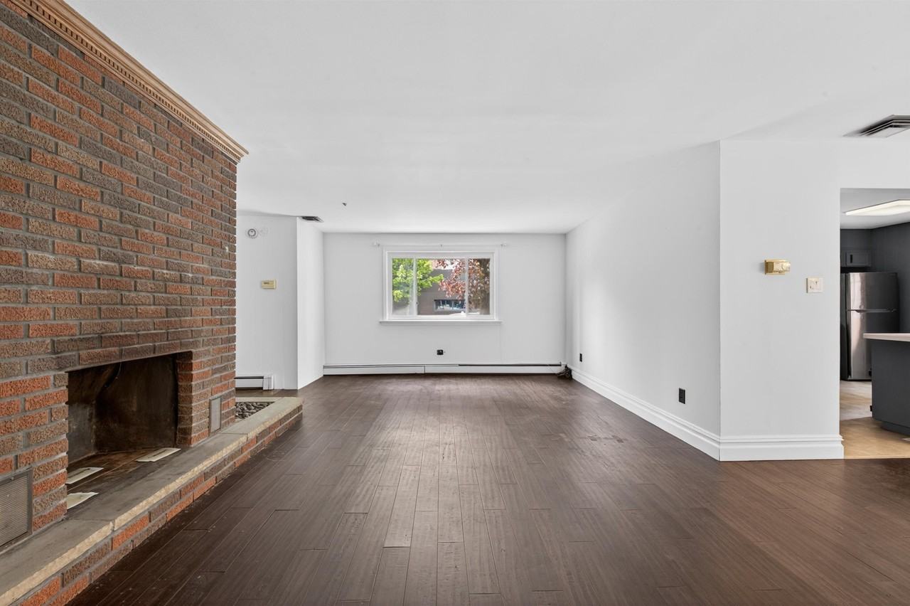 1001 New York Ave #1 - Photo 3 of 20