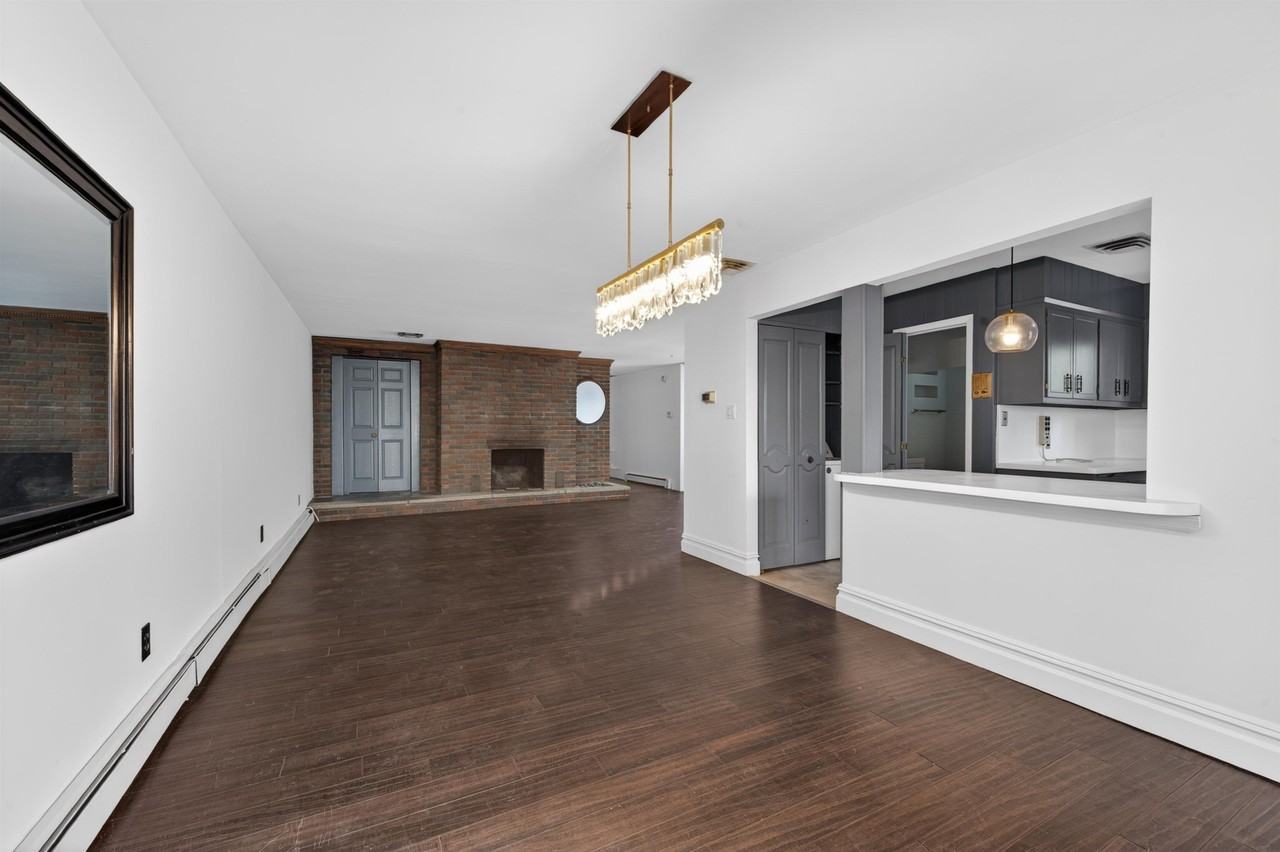 1001 New York Ave #1 - Photo 7 of 20