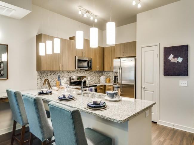 2702 Mckinney Ave - Photo 6 of 6