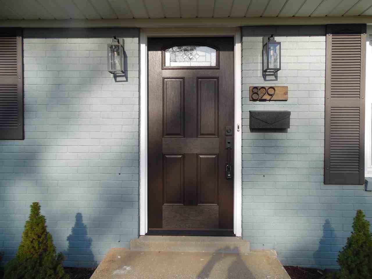 829 Laurel Hill Rd - Photo 2 of 13
