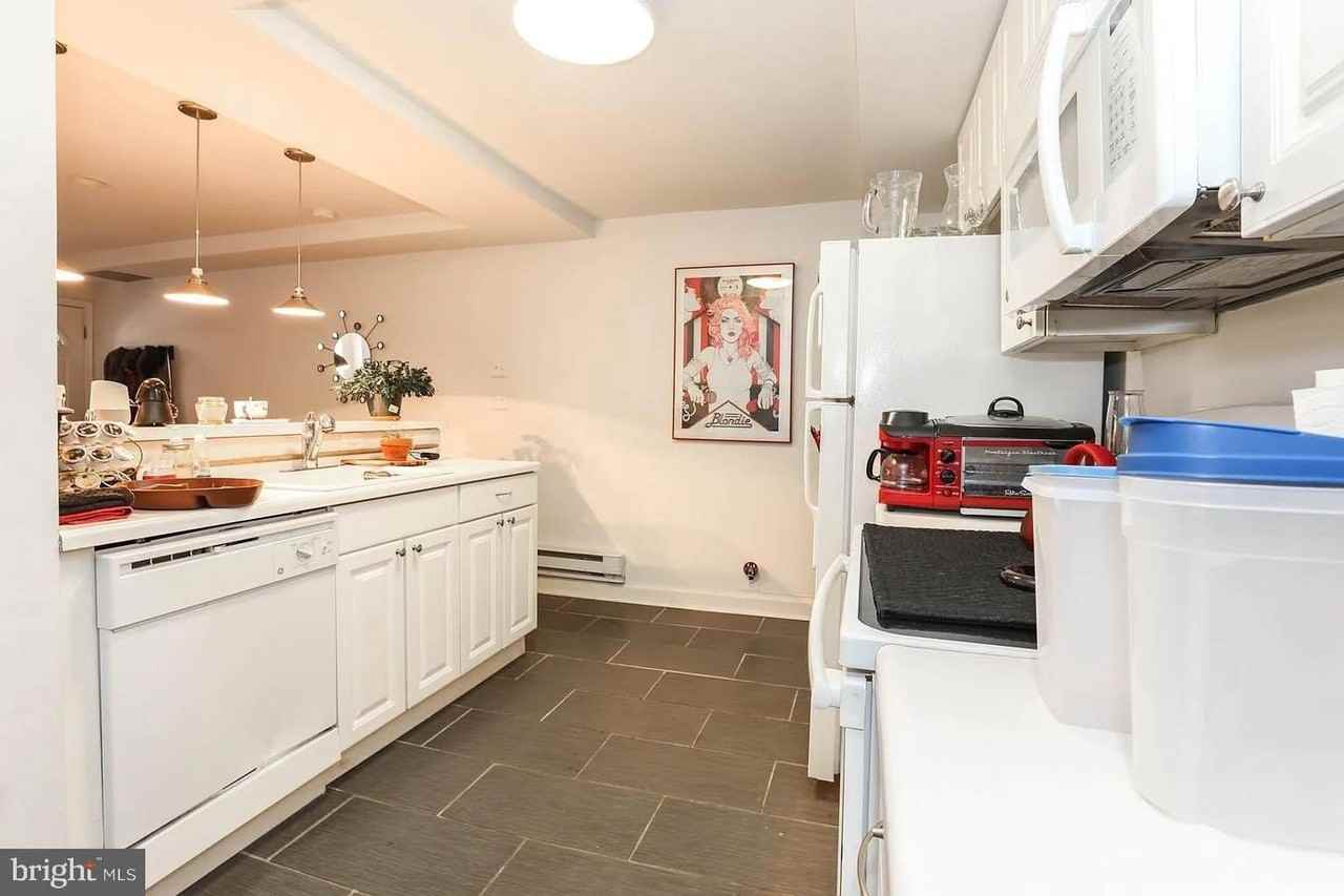 1451 W St Nw - Photo 3 of 9