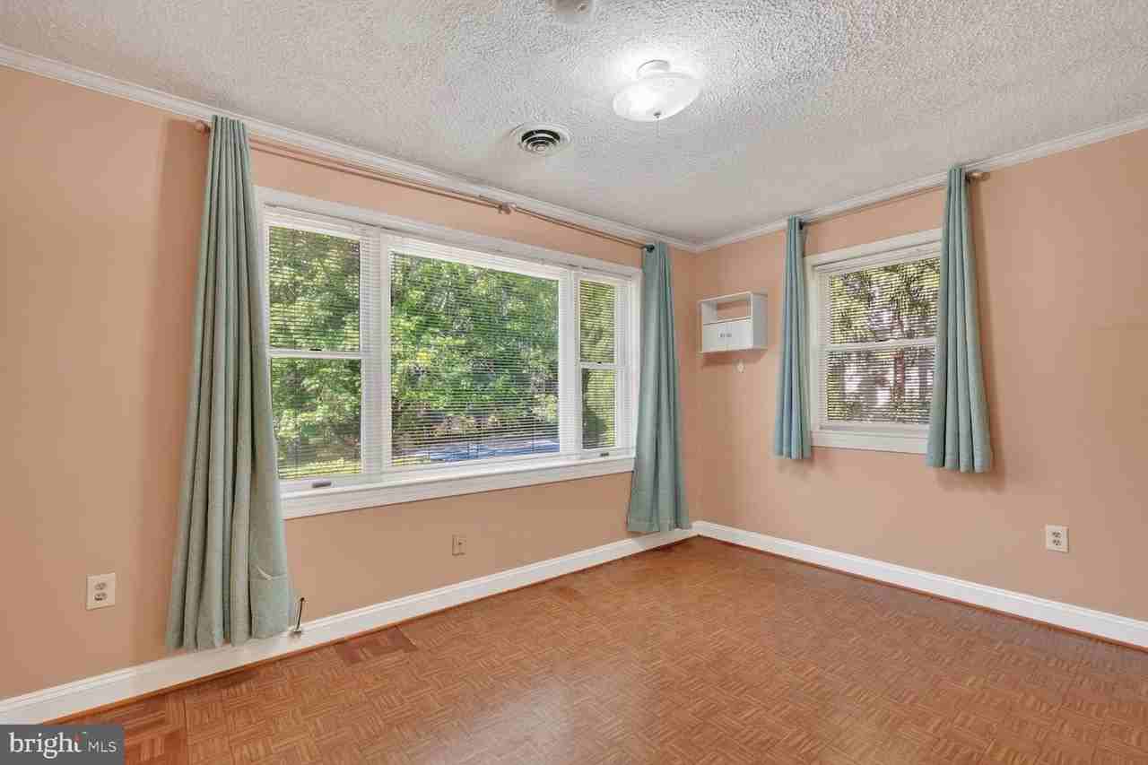 6013 Neilwood Dr - Photo 5 of 16