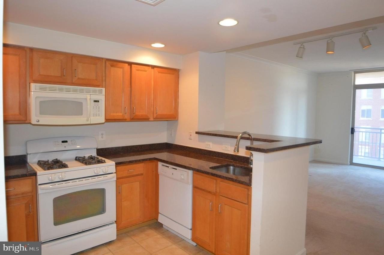 4490 Market Commons Dr - Photo 2 of 28
