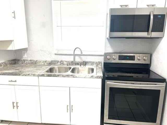 504 N 57th Ave - Photo 4 of 25