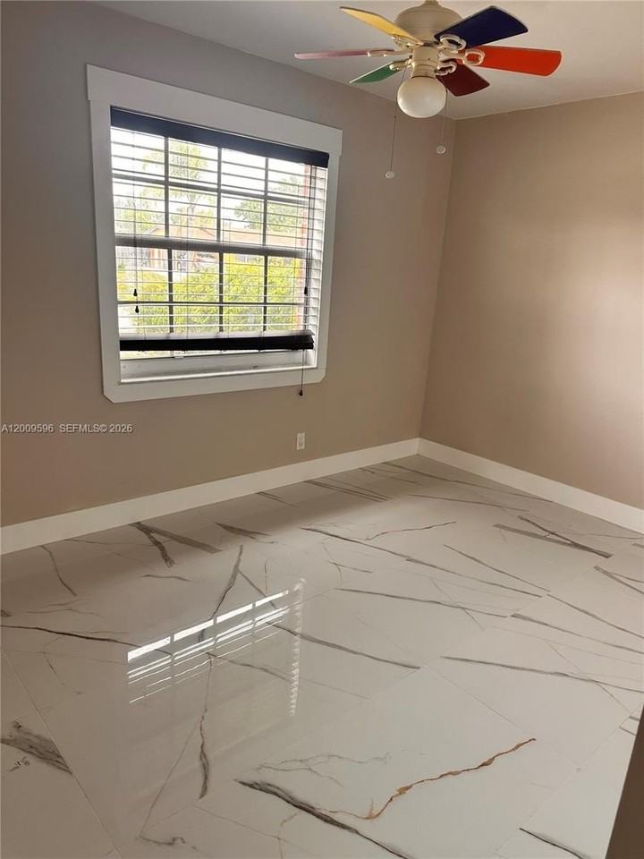 3614 Everglades Rd #0 - Photo 5 of 9