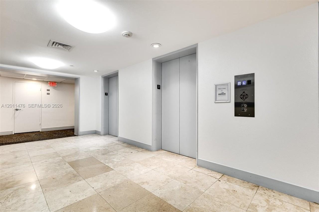 1200 West Ave #312 - Photo 3 of 22