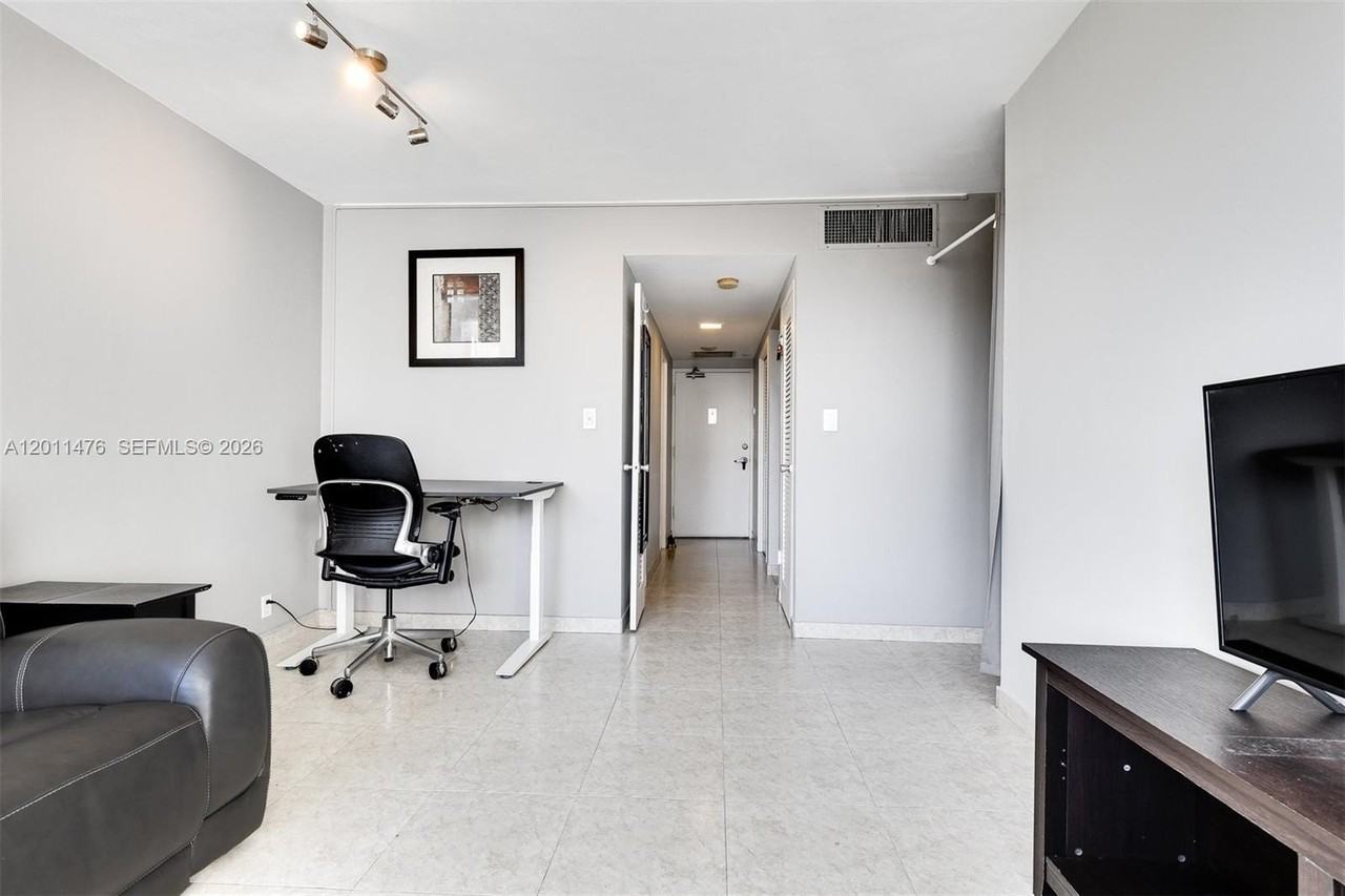 1200 West Ave #312 - Photo 6 of 22