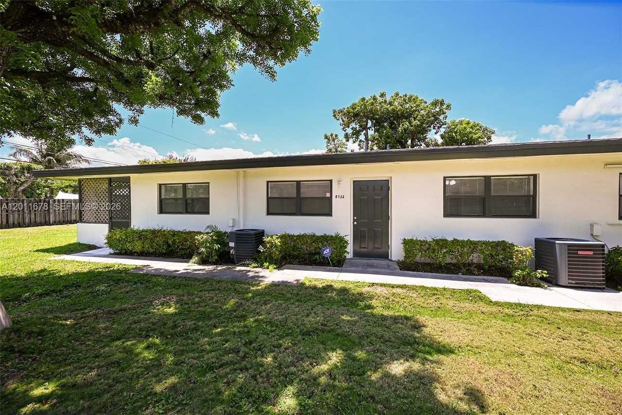 8732 Sw 145th St #8732 - Photo 3 of 28