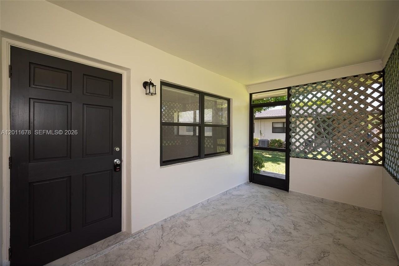 8732 Sw 145th St #8732 - Photo 5 of 28