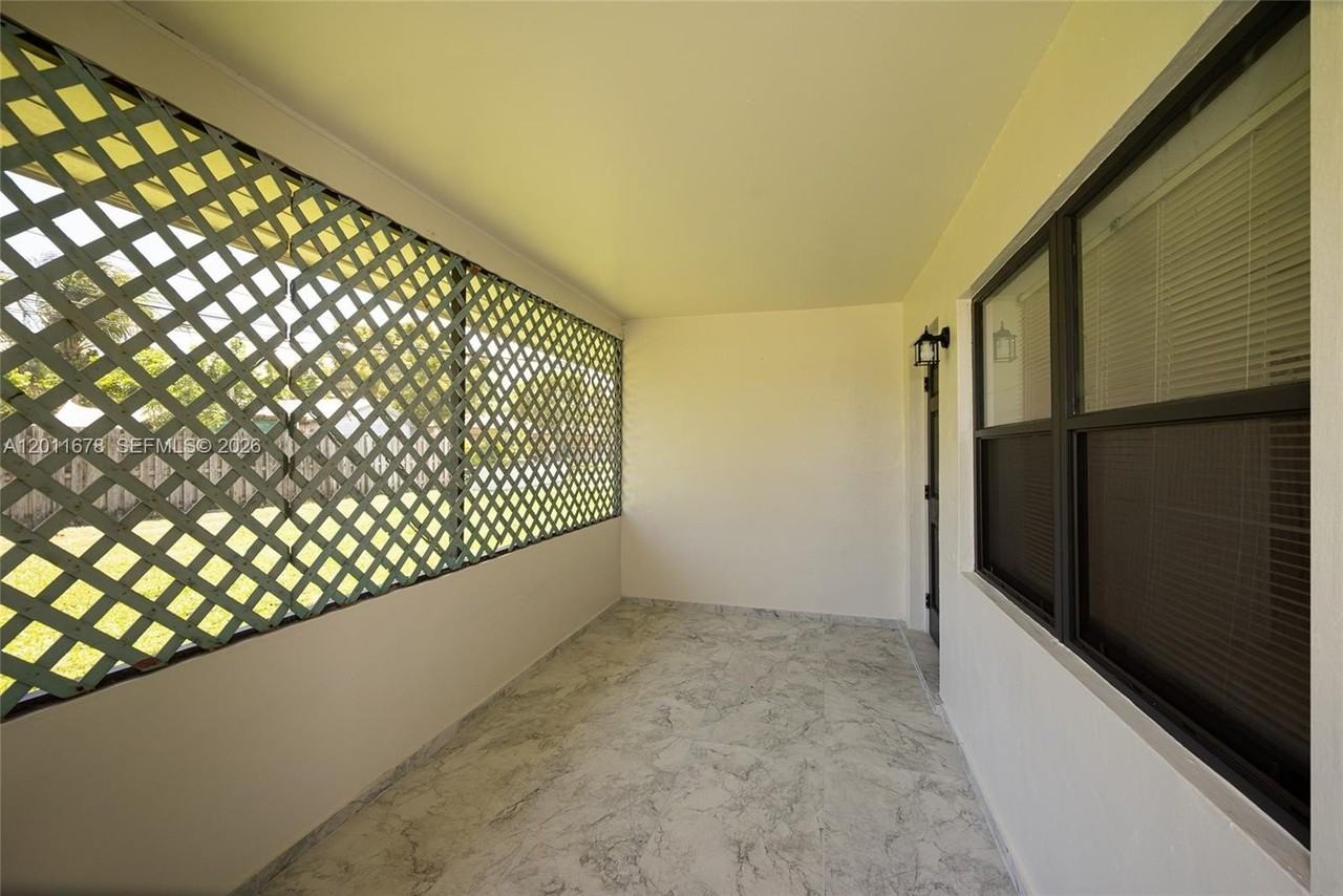 8732 Sw 145th St #8732 - Photo 6 of 28