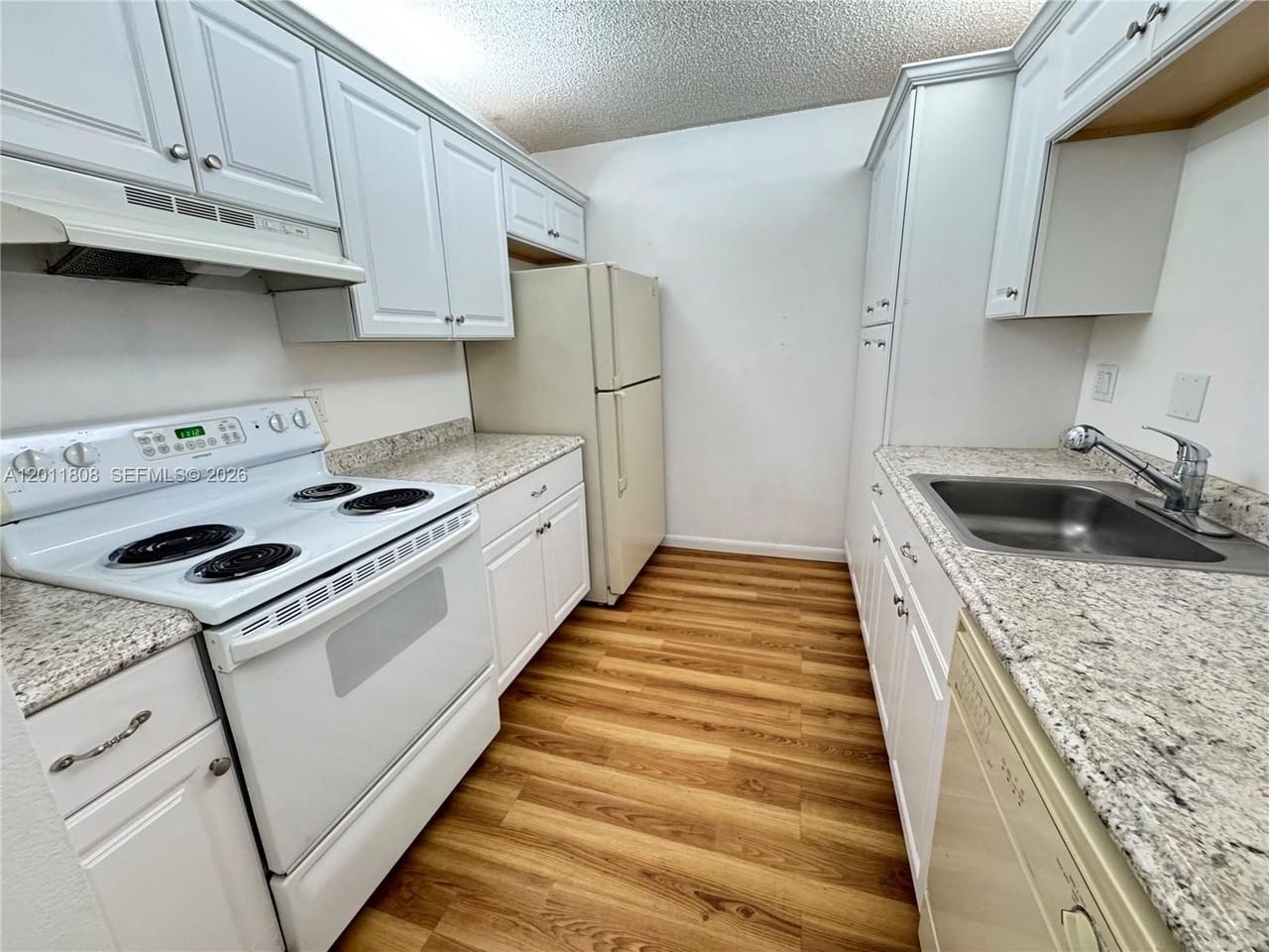 8240 Sw 210th St #209 - Photo 6 of 26